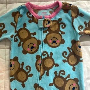 3/$15 💟 Carter’s Long Sleeve One Piece Footie Pajama Size 12M